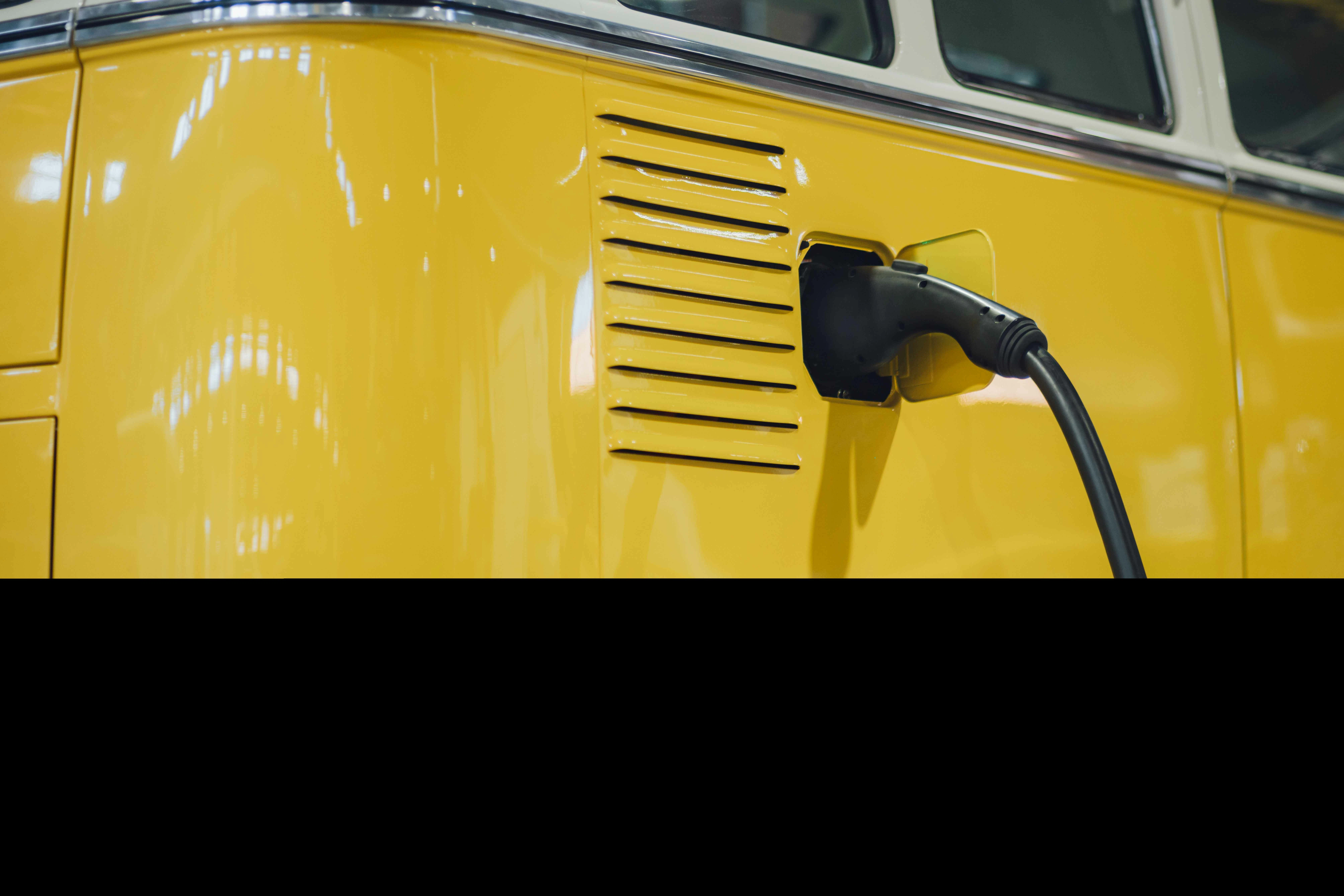 EV Bus Plug In