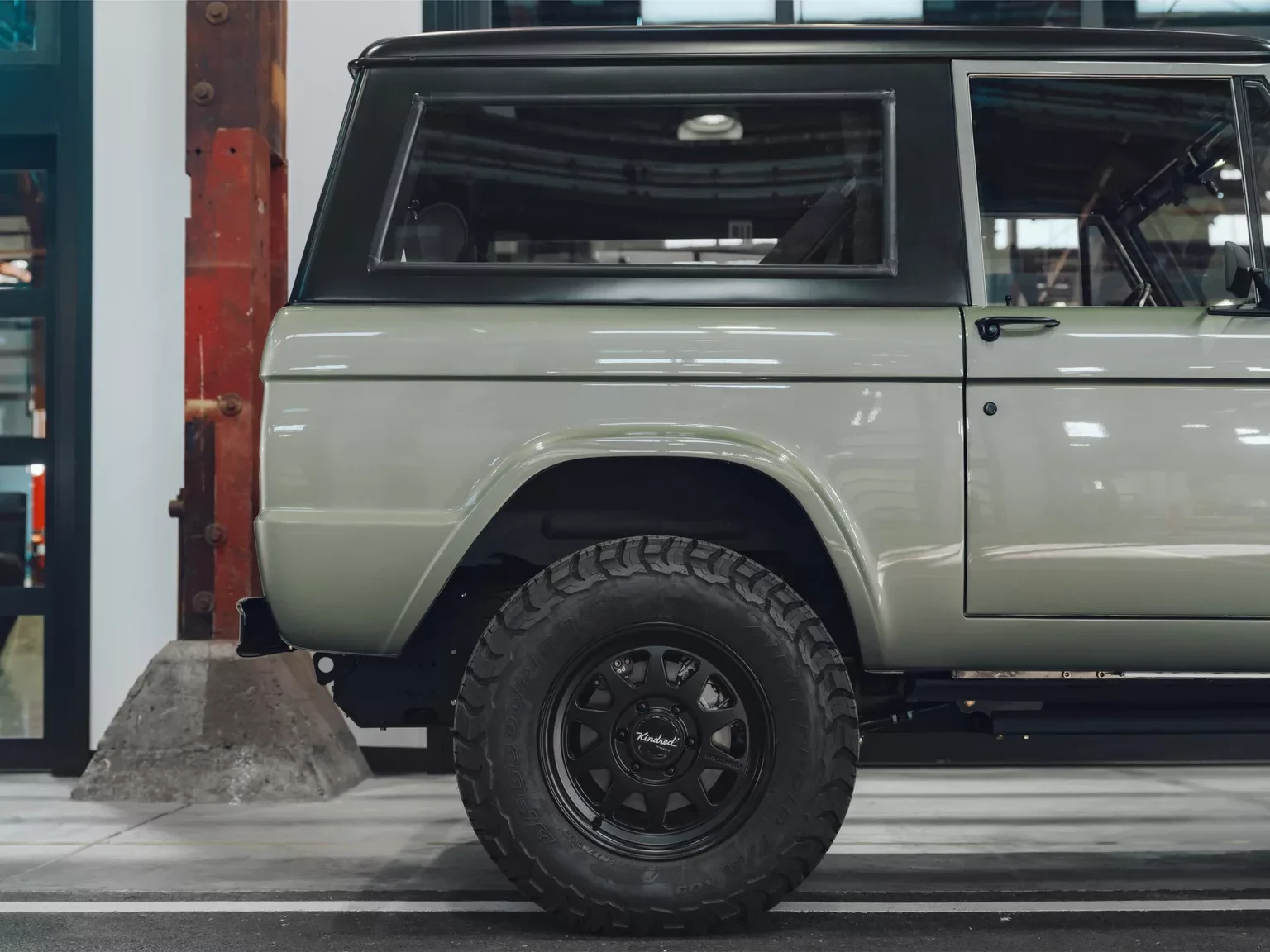 EV BRONCO 15 SAGE GREEN INV WEB 10