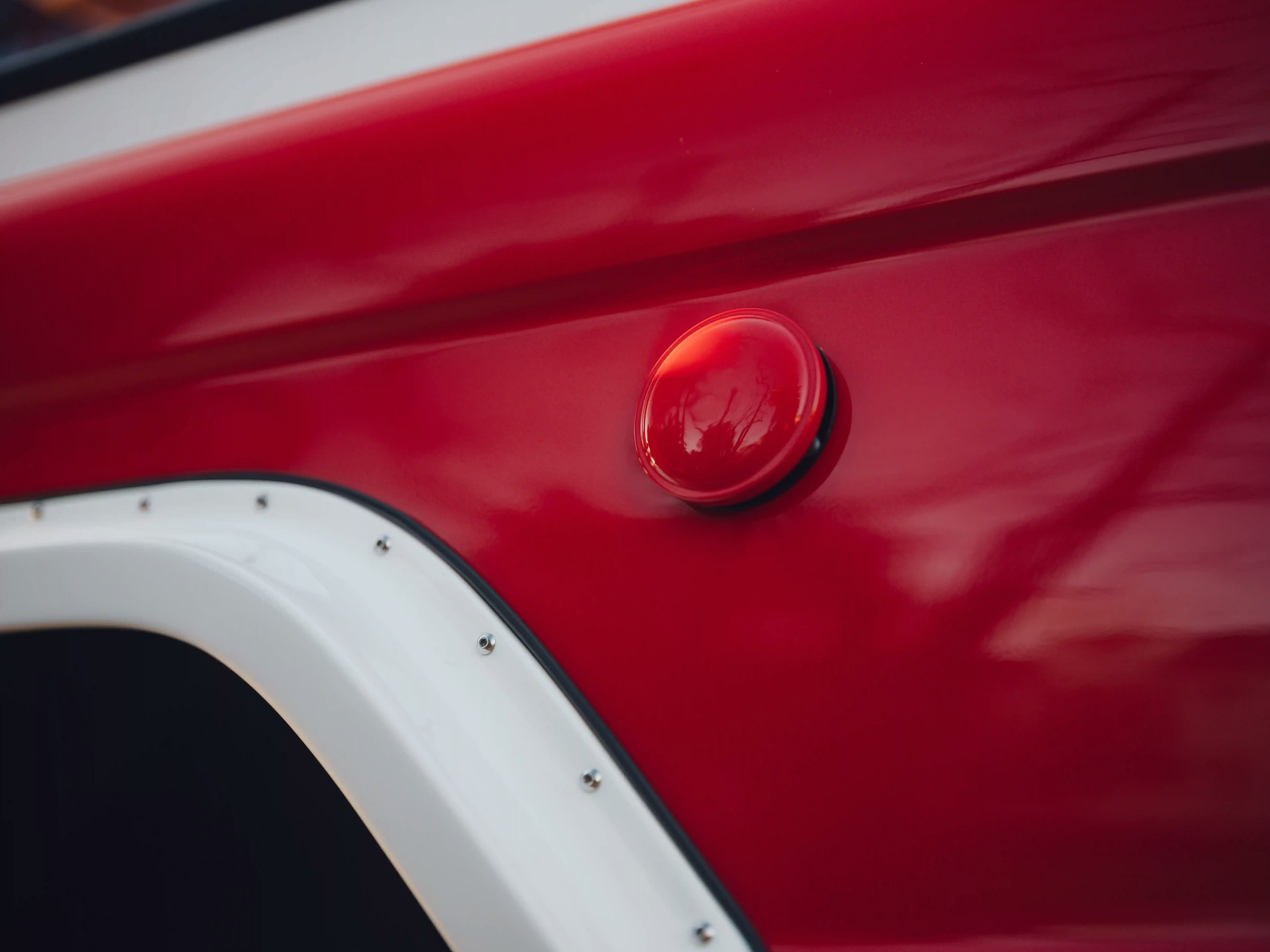 Kindred Bronco Rioja Red Gas Cap