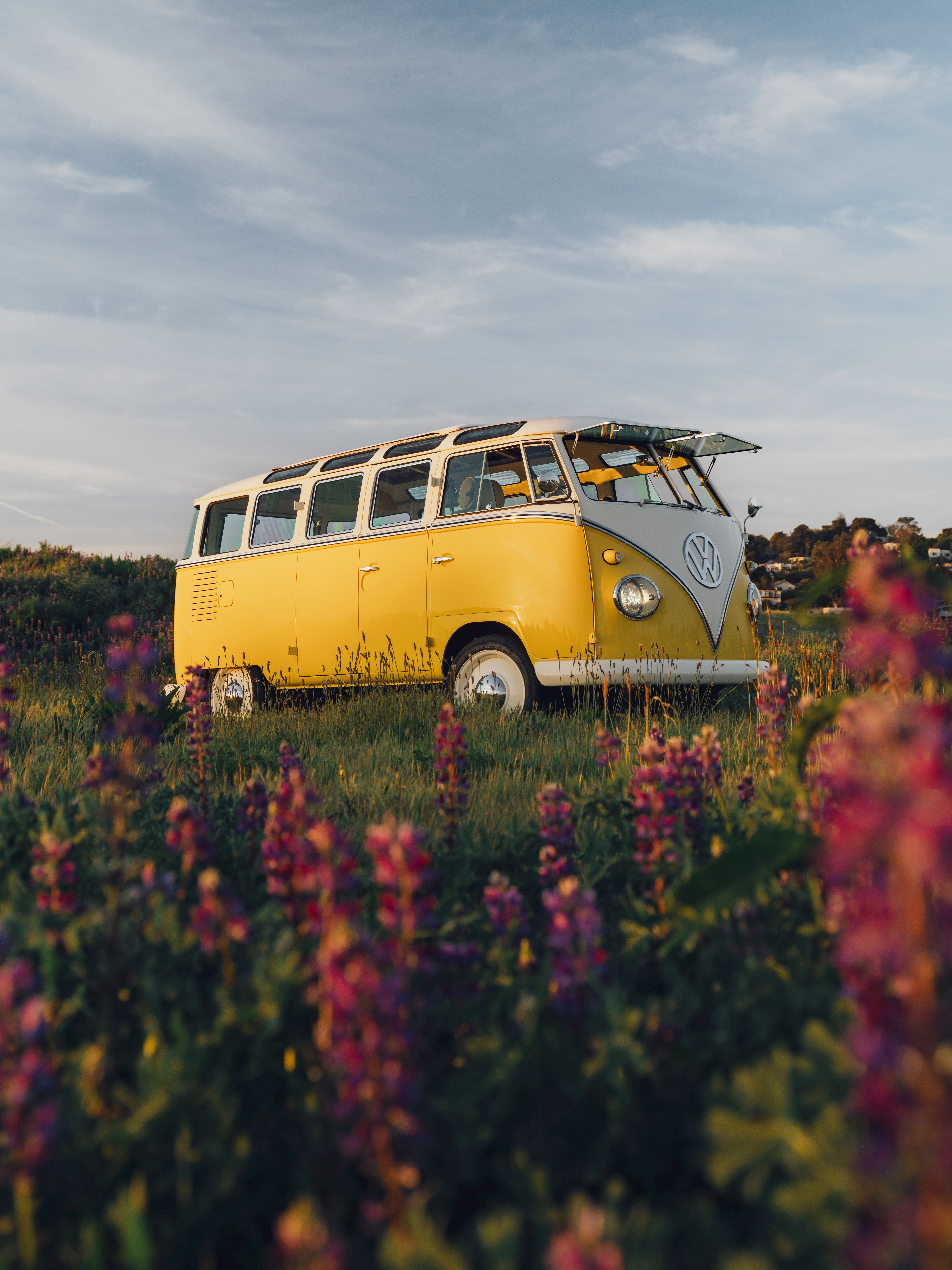 Kindred EV Bus Hero Slider 2